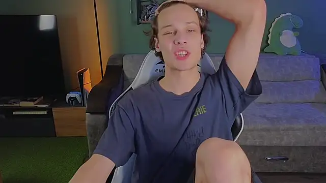 TeddyLiLboy online show from October 19, 2025, 2:42 pm