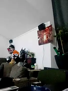 eltoulou online show from February 19, 2025, 2:33 am