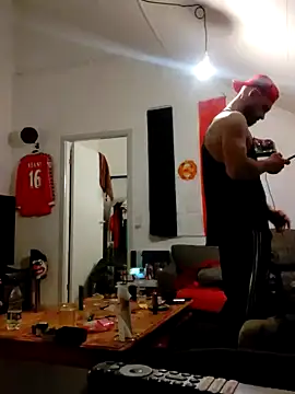 eltoulou online show from February 11, 2025, 6:11 pm