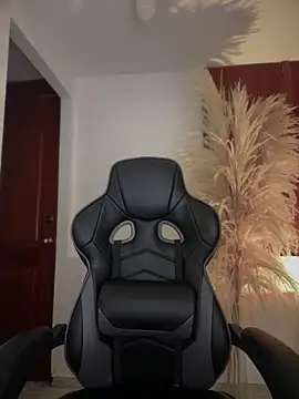 gretta kler1 online show from October 29, 2025, 10:09 pm