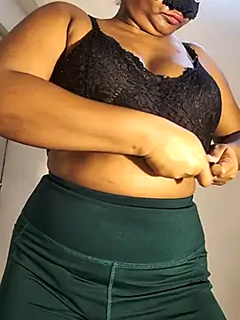 FANTASY QUEEN 07 online show from May 4, 2026, 2:37 am