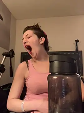 Phattpinktaco online show from February 26, 2025, 7:45 am