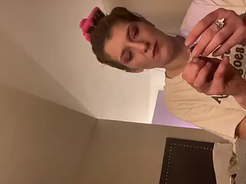 Phattpinktaco online show from February 25, 2025, 10:48 am