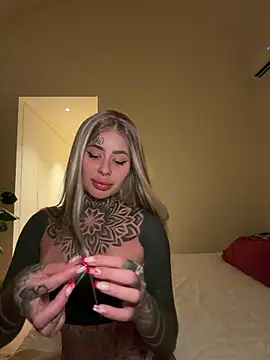 bambixboo online show from June 12, 2026, 10:07 pm
