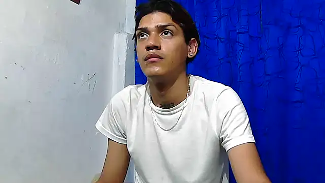 Snapshot of Samuelsince chatting on April 7, 2026, 8:38 am Samuelsince online show from April 7, 2026, 8:38 am