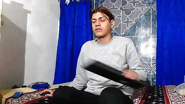 Snapshot of Samuelsince chatting on October 25, 2025, 6:23 am Samuelsince online show from October 25, 2025, 6:23 am