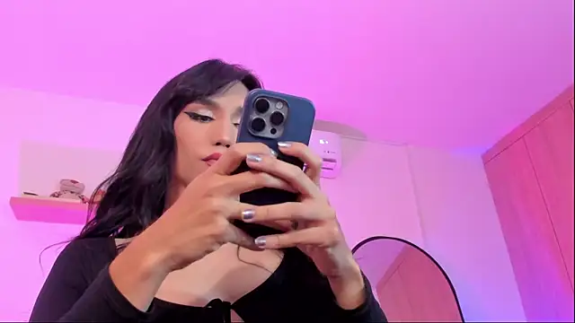 Snapshot of rose_saenz chatting on November 28, 2025, 7:47 pm rose saenz online show from November 28, 2025, 7:47 pm