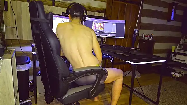 HARD 2QUIT online show from November 3, 2025, 6:29 am