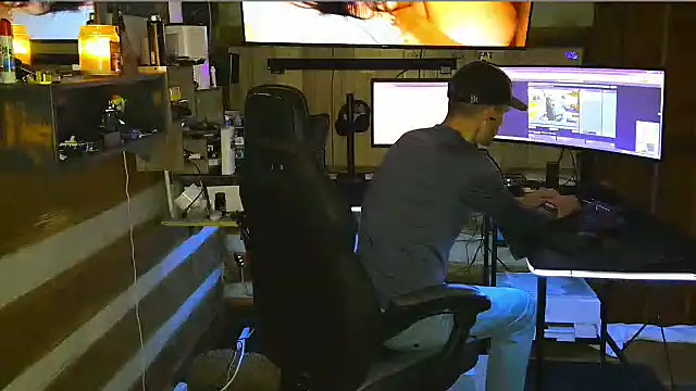 HARD 2QUIT online show from February 1, 2026, 7:28 am