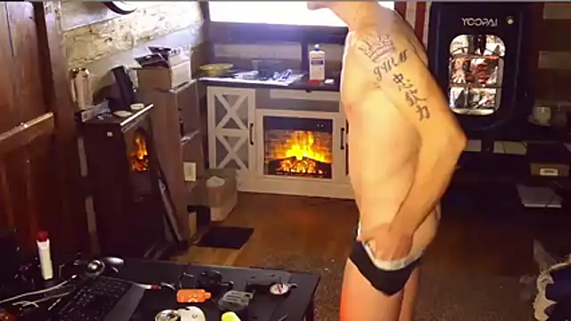 HARD 2QUIT online show from December 20, 2025, 11:24 am