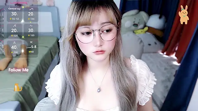 Snapshot of Sweet-18wanwan chatting on October 18, 2025, 4:47 am Sweet-18wanwan online show from October 18, 2025, 4:47 am