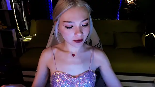 Snapshot of SandraBoyl chatting on January 19, 2025, 1:43 am SandraBoyl online show from January 19, 2025, 1:43 am