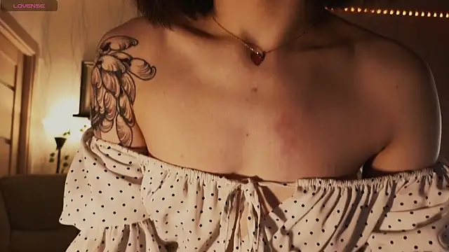 SandraBoyl online show from February 5, 2026, 2:29 am