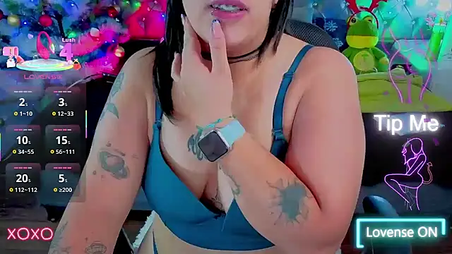 Snapshot of NatalieHarris chatting on December 5, 2025, 6:39 pm NatalieHarris online show from December 5, 2025, 6:39 pm