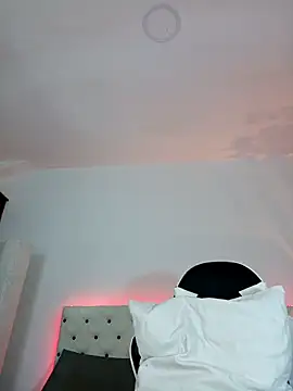 Elektra Queen online show from October 20, 2025, 1:00 pm