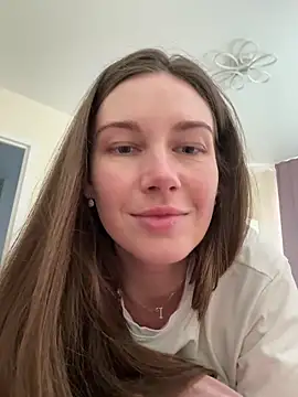 Snapshot of JasminJames chatting on June 11, 2026, 5:48 am JasminJames online show from June 11, 2026, 5:48 am