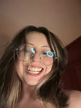 Snapshot of marie2_ chatting on January 23, 2025, 12:04 am marie2  online show from January 23, 2025, 12:04 am