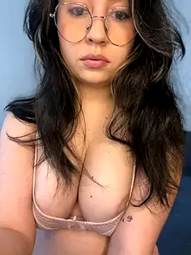 Snapshot of marie2_ chatting on September 25, 2025, 5:41 pm marie2  online show from September 25, 2025, 5:41 pm