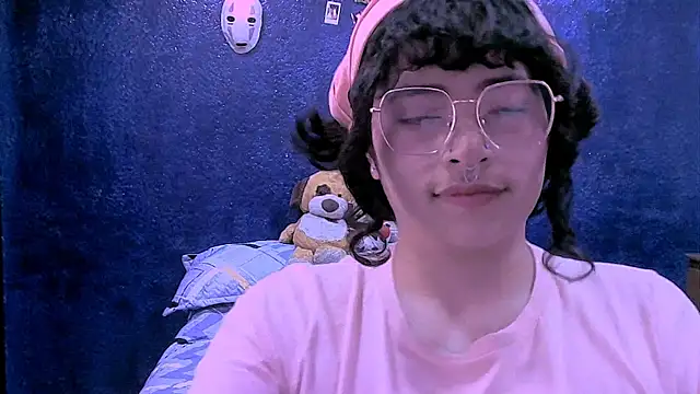 Snapshot of NinaYellow chatting on April 8, 2026, 12:28 pm NinaYellow online show from April 8, 2026, 12:28 pm