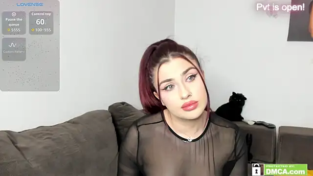 Snapshot of AletahhhOcean chatting on May 13, 2026, 8:32 am AletahhhOcean online show from May 13, 2026, 8:32 am
