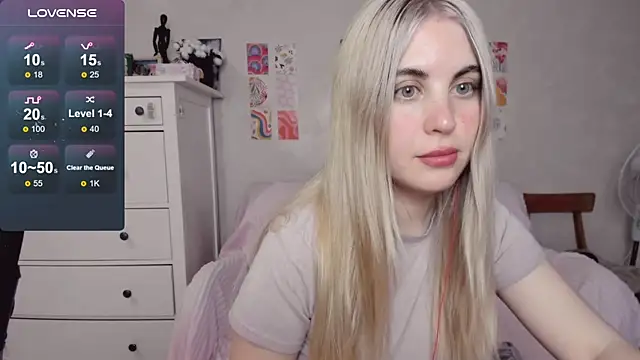 Snapshot of pawpaws chatting on October 13, 2025, 9:22 am pawpaws online show from October 13, 2025, 9:22 am