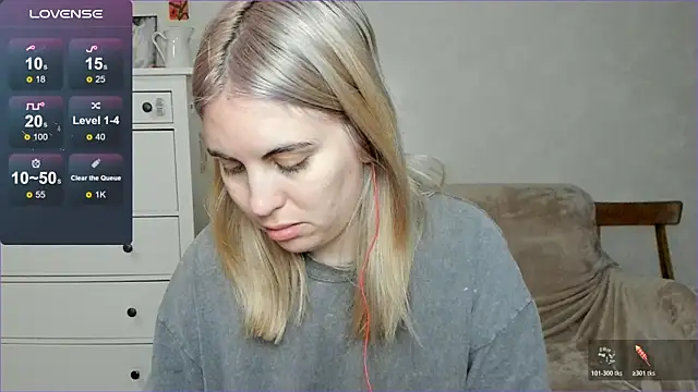 Snapshot of pawpaws chatting on November 23, 2025, 8:35 am pawpaws online show from November 23, 2025, 8:35 am