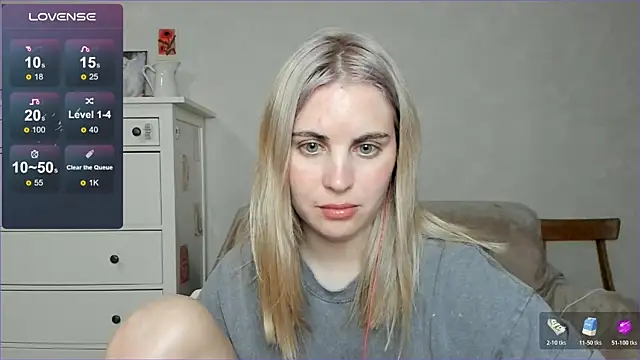 Snapshot of pawpaws chatting on November 22, 2025, 11:42 am pawpaws online show from November 22, 2025, 11:42 am