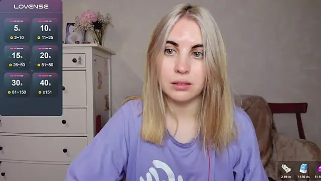 Snapshot of pawpaws chatting on October 20, 2025, 11:00 am pawpaws online show from October 20, 2025, 11:00 am