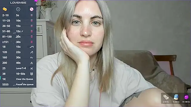 Snapshot of pawpaws chatting on December 5, 2025, 6:45 am pawpaws online show from December 5, 2025, 6:45 am