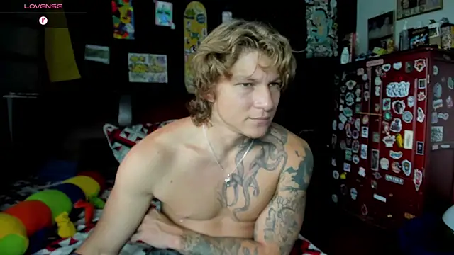 Tom Krakow online show from October 27, 2025, 7:48 pm