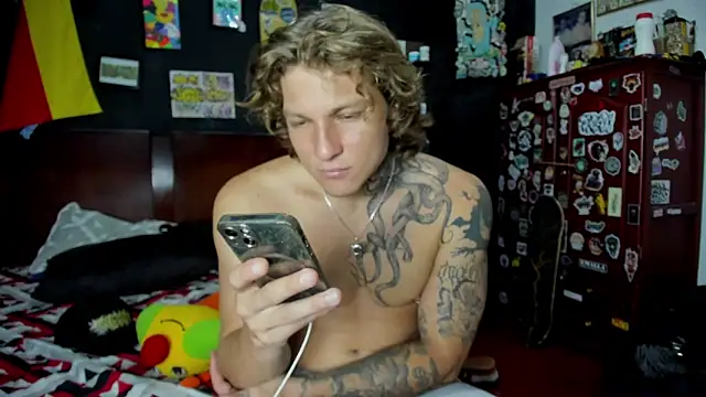 Tom Krakow online show from November 15, 2025, 9:08 pm