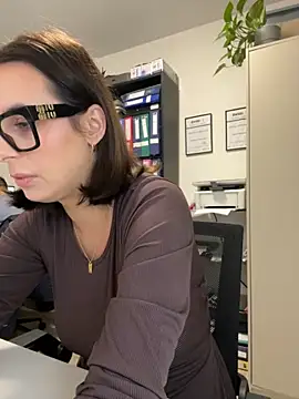 Snapshot of Hii_Lolla chatting on October 23, 2025, 6:01 am Hii Lolla online show from October 23, 2025, 6:01 am