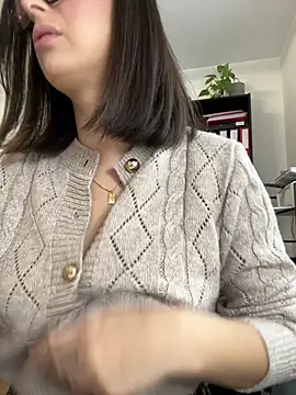 Snapshot of Hii_Lolla chatting on January 14, 2026, 9:02 am Hii Lolla online show from January 14, 2026, 9:02 am