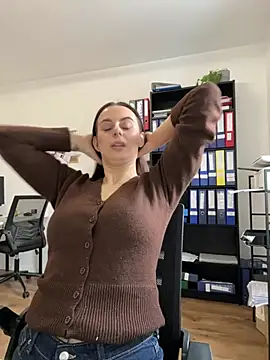 Snapshot of Hii_Lolla chatting on February 5, 2026, 9:05 am Hii Lolla online show from February 5, 2026, 9:05 am