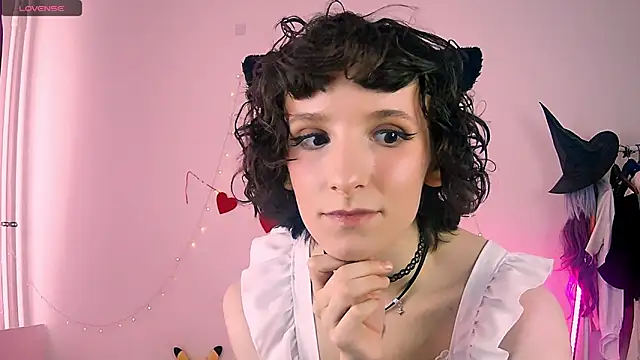 Snapshot of Violet_Veliya chatting on March 14, 2026, 11:16 am Violet Veliya online show from March 14, 2026, 11:16 am