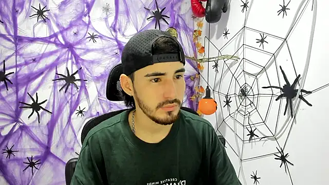 DmitriSanders online show from October 16, 2025, 12:08 am