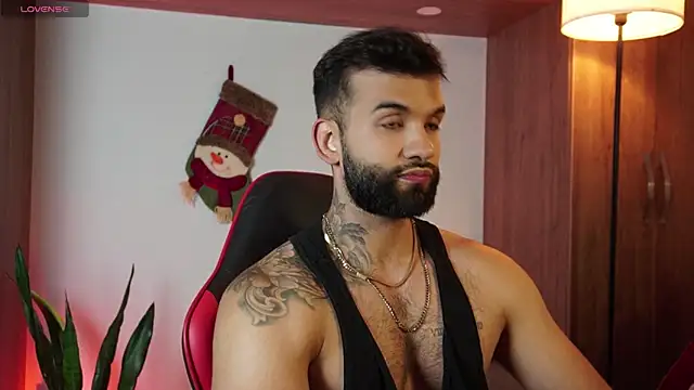 Snapshot of MarkHazze chatting on December 2, 2025, 12:22 am MarkHazze online show from December 2, 2025, 12:22 am