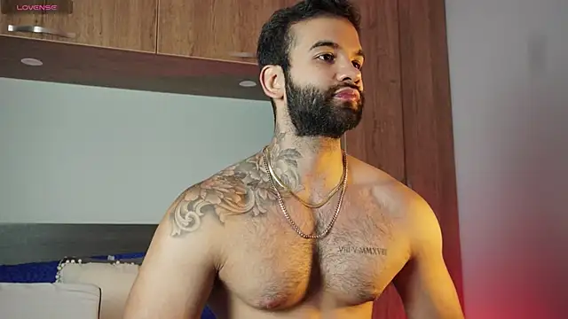 Snapshot of MarkHazze chatting on October 25, 2025, 12:10 am MarkHazze online show from October 25, 2025, 12:10 am