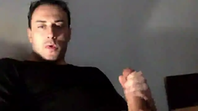 Snapshot of mainnrd chatting on April 12, 2026, 8:28 am mainnrd online show from April 12, 2026, 8:28 am