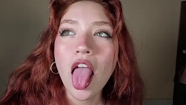 Snapshot of Ivanna_Diamon chatting on November 22, 2025, 3:38 am Ivanna Diamon online show from November 22, 2025, 3:38 am