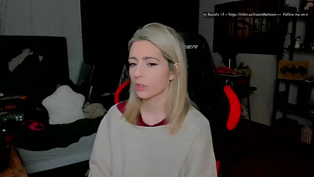 Snapshot of Lisaonthemoon chatting on January 17, 2026, 6:33 pm Lisaonthemoon online show from January 17, 2026, 6:33 pm