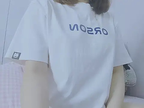 Snapshot of Linh_diudang chatting on September 13, 2025, 2:33 am Linh diudang online show from September 13, 2025, 2:33 am