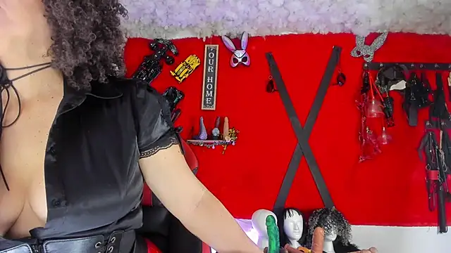 jena derboo online show from June 12, 2026, 10:24 am