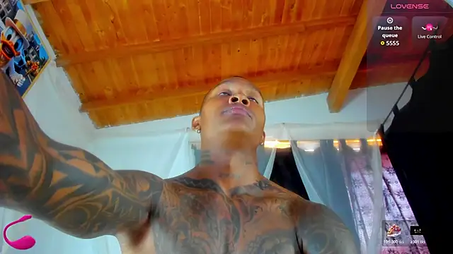 Snapshot of esteveen_ortegas_ chatting on October 30, 2025, 5:21 pm esteveen ortegas online show from October 30, 2025, 5:21 pm