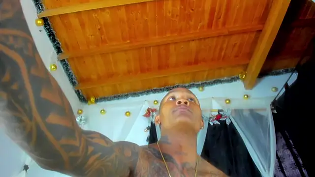 esteveen ortegas  online show from January 5, 2026, 6:22 pm