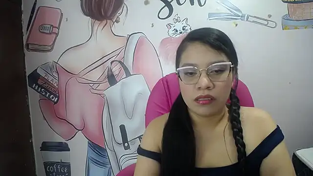 Snapshot of KEYRA-MILLER- chatting on November 28, 2025, 2:12 am KEYRA-MILLER- online show from November 28, 2025, 2:12 am