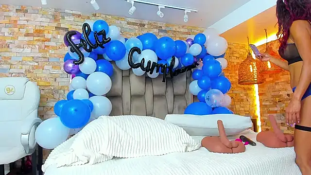 Snapshot of karla_dunn chatting on October 22, 2025, 8:52 pm karla dunn online show from October 22, 2025, 8:52 pm