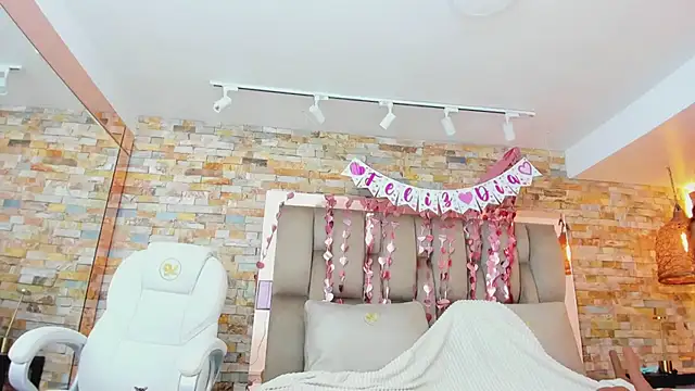 karla dunn online show from February 12, 2026, 8:41 pm