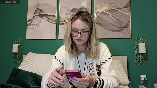 Snapshot of hotjessyca chatting on May 1, 2026, 7:30 pm hotjessyca online show from May 1, 2026, 7:30 pm