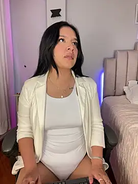 Snapshot of Gytha_davis chatting on March 14, 2025, 10:38 pm Gytha davis online show from March 14, 2025, 10:38 pm